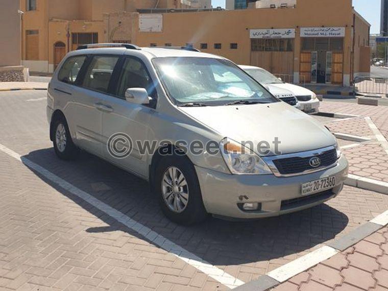 Kia Carnival 2013 for sale 0