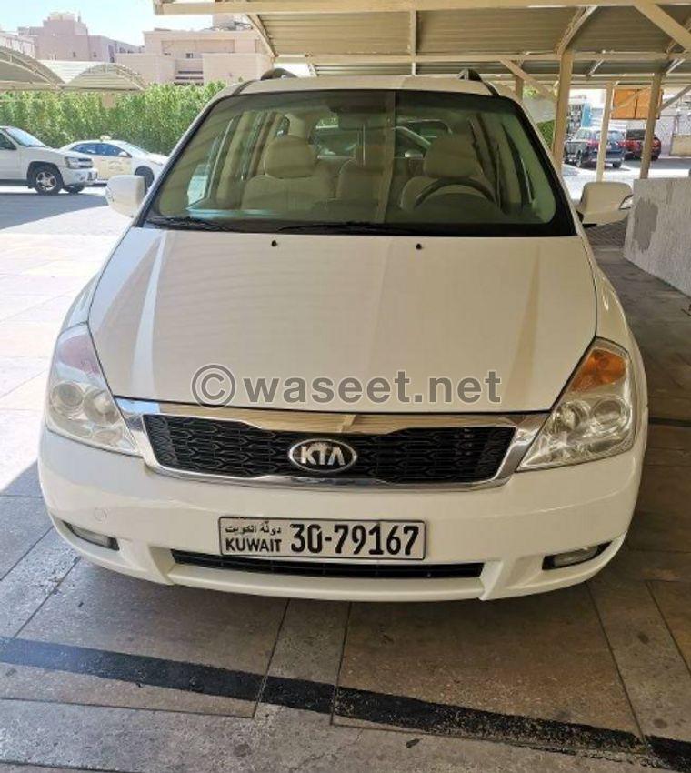 Kia Carnival 2015 for sale 0