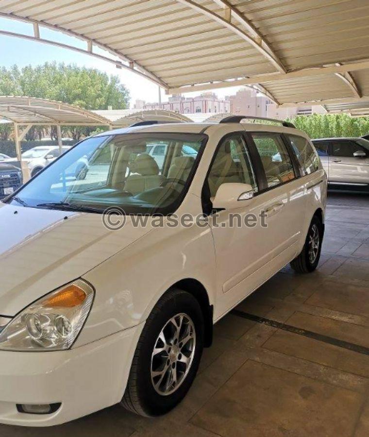 Kia Carnival 2015 for sale 1