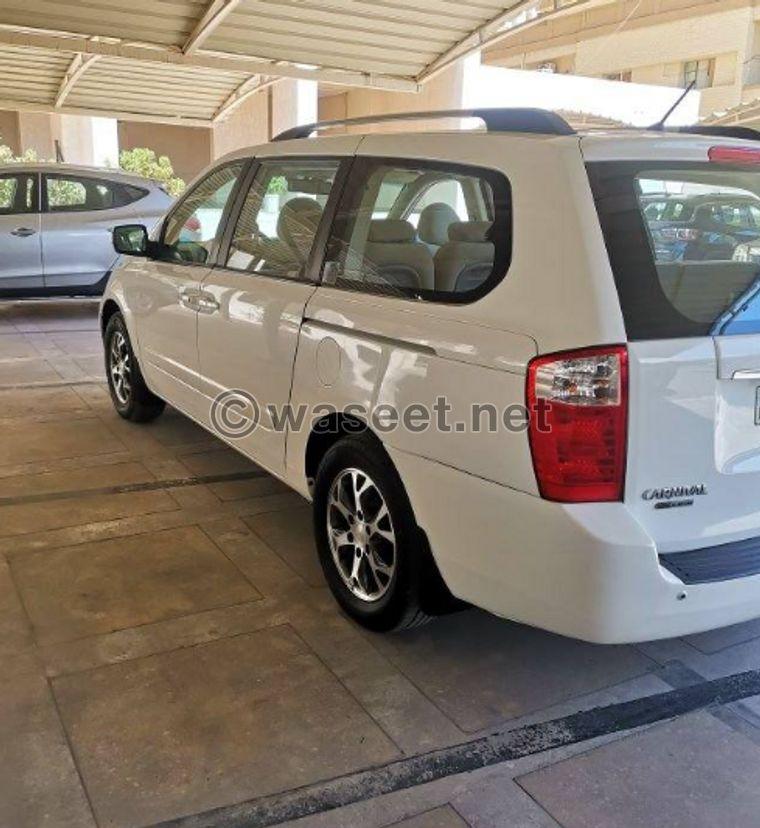 Kia Carnival 2015 for sale 8