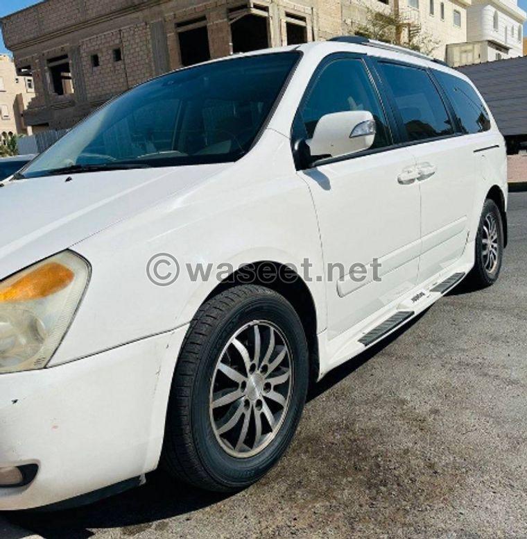 KIA Carnival 2013 0