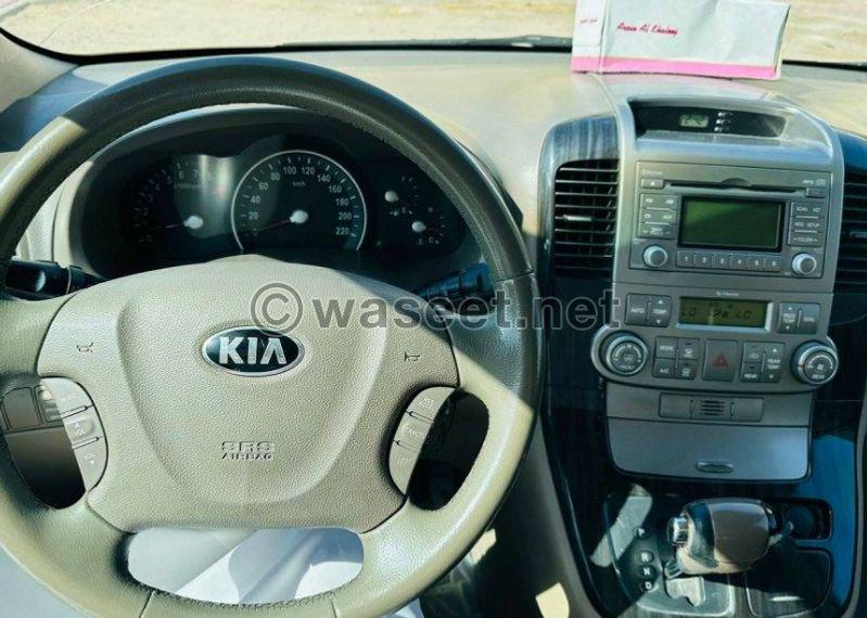 KIA Carnival 2013 2