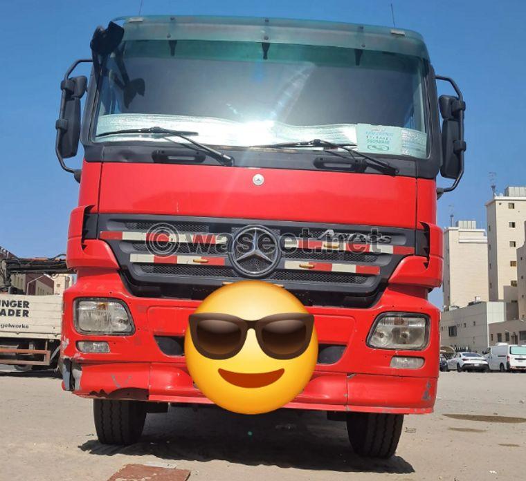 Mercedes truck 0