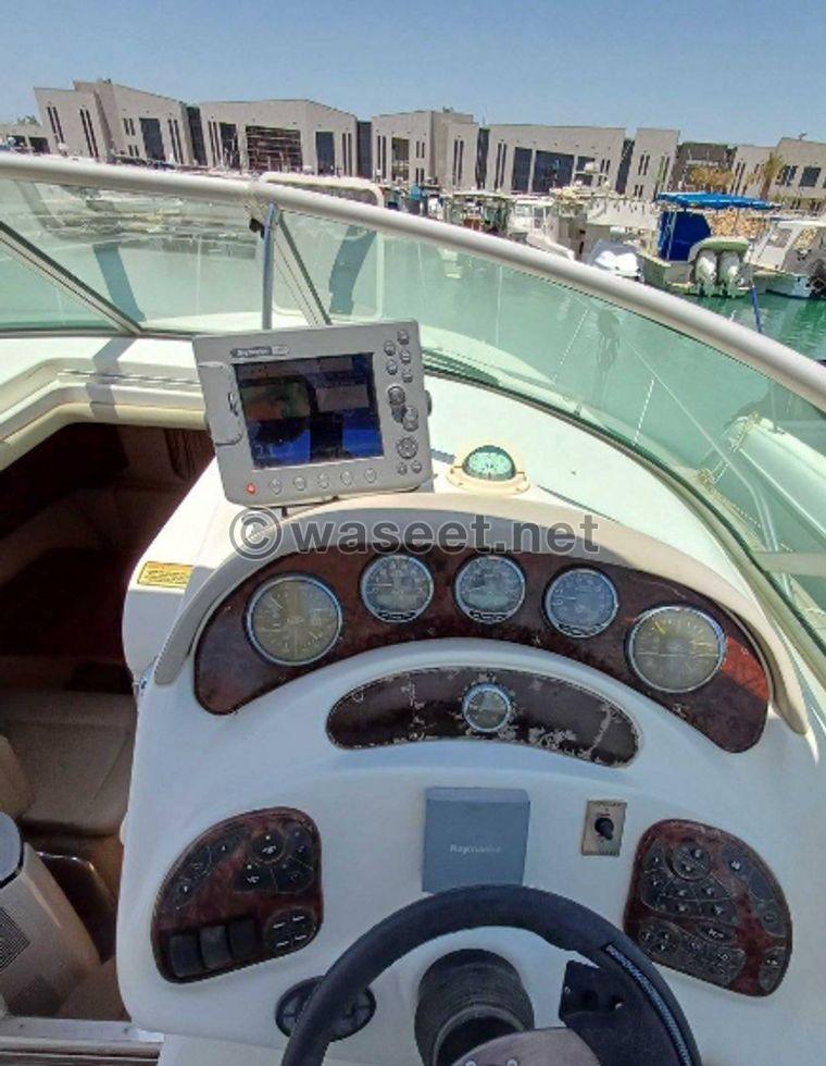 For sale an American Sea Ray yacht model 2005 7