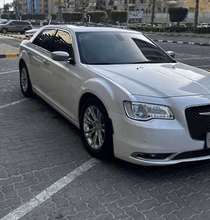  Chrysler 300 model 2015