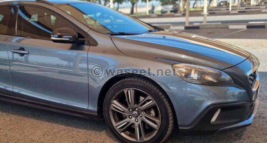 Volvo V40 2014 model for sale 1