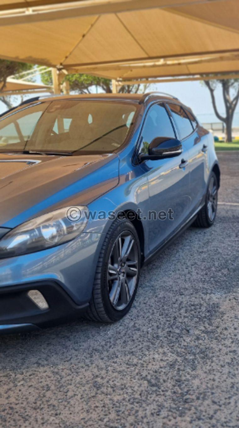 Volvo V40 2014 model for sale 2