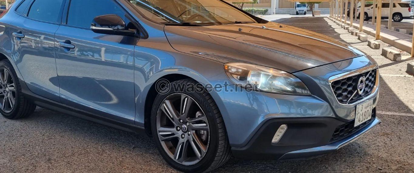 Volvo V40 2014 model for sale 10