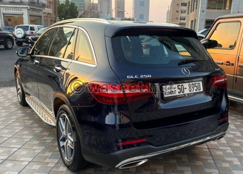 Mercedes GLC250 model 2019 3