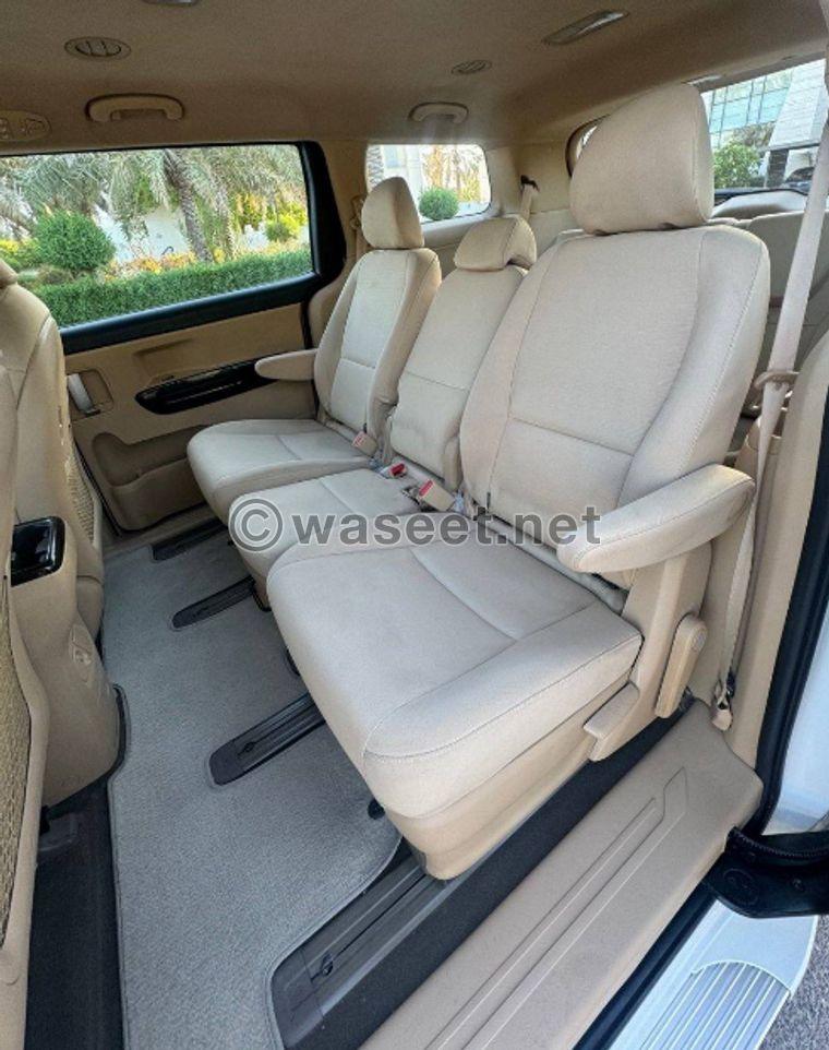 Kia Carnival 2018 model for sale 3