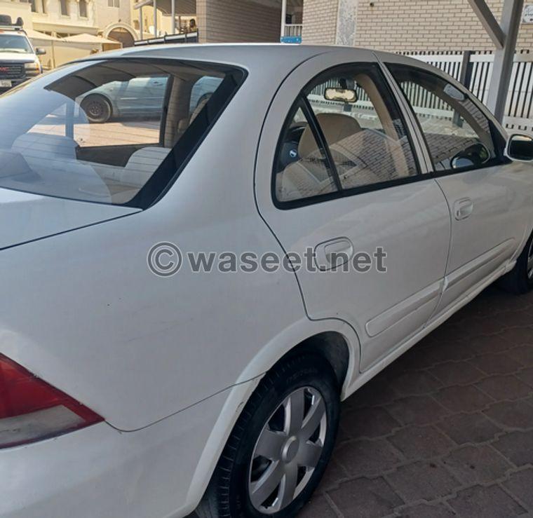 Nissan Sunny 2012 4