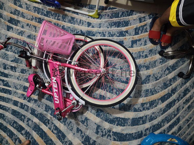 A bicycle for girls is used lightly 1