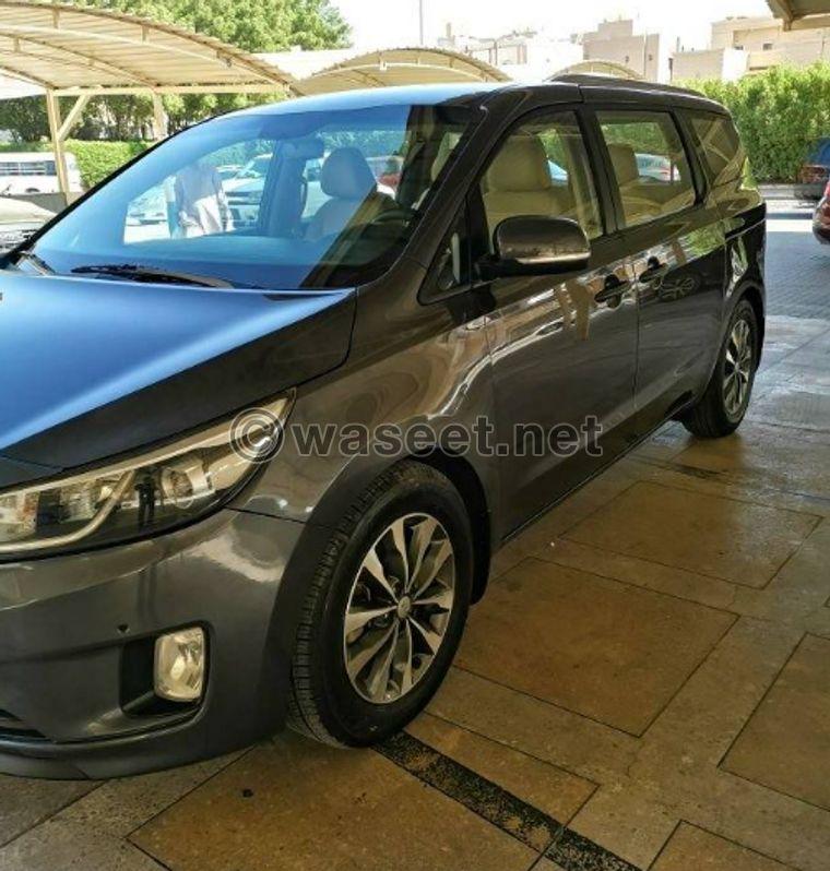 Kia Carnival 2016 model for sale 5