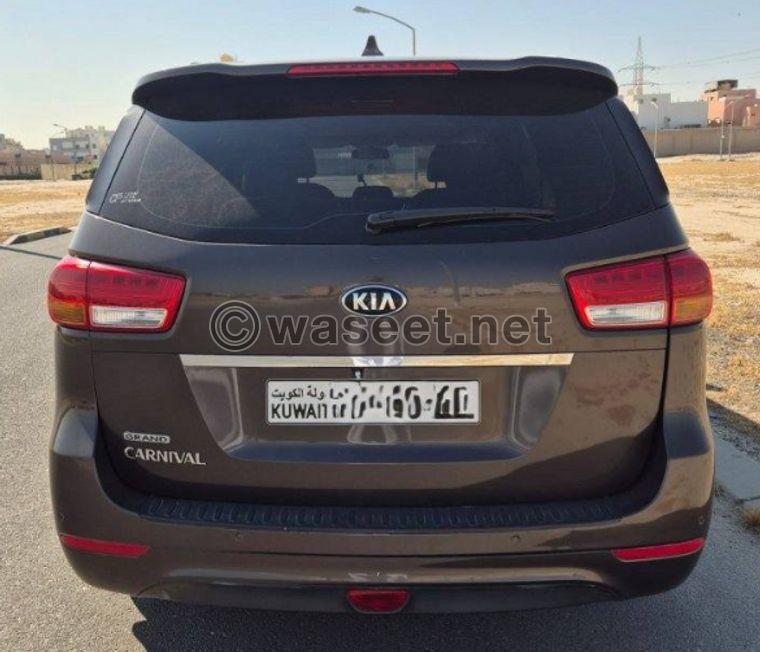 Kia Carnival 2017 model for sale 6