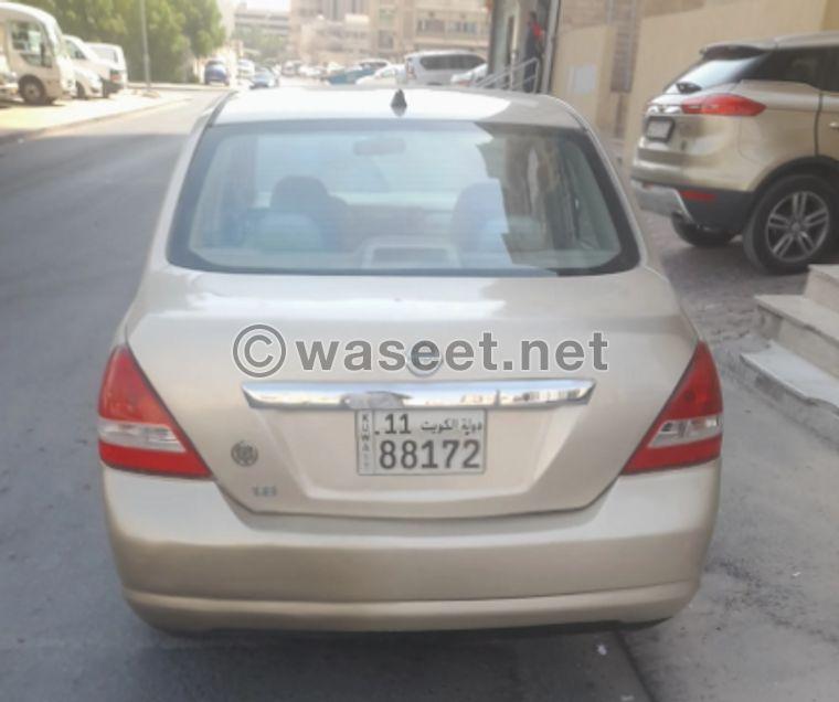 Nissan Tiida 2012 5