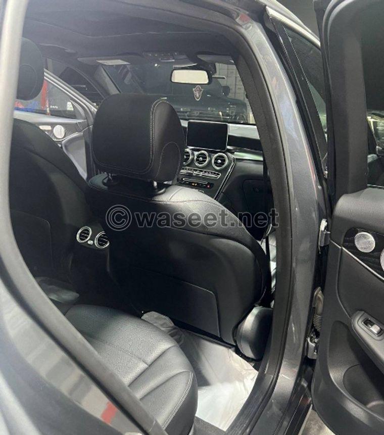  Mercedes GLC 300 model 2018 4