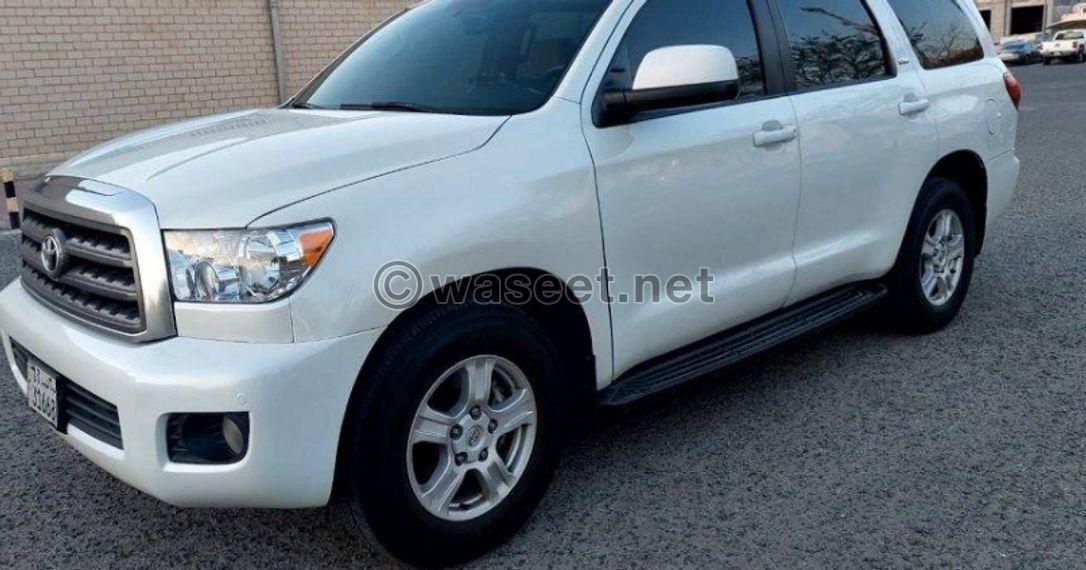  Toyota Sequoia model 2015 1