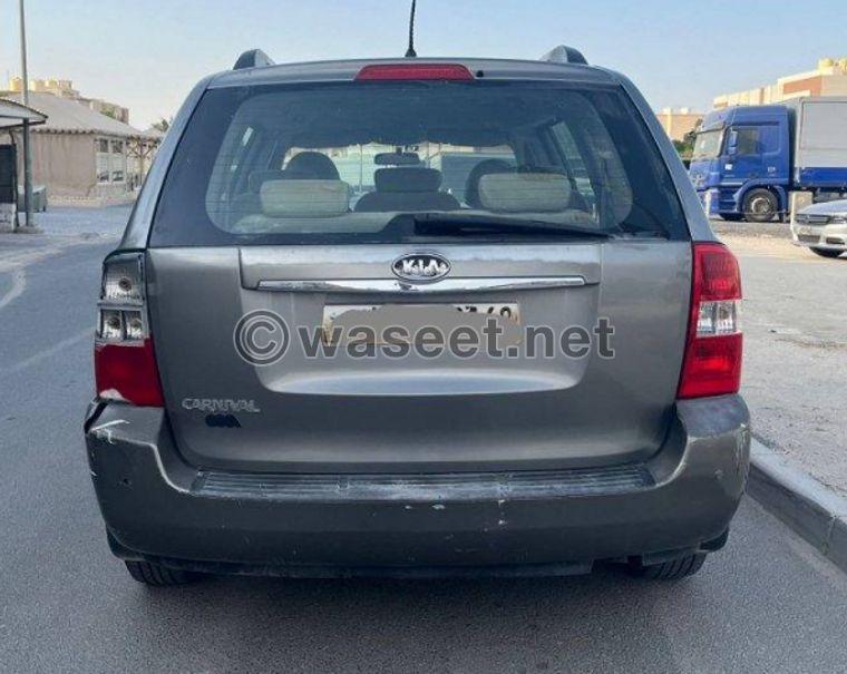 Kia Carnival 2011 for sale 5