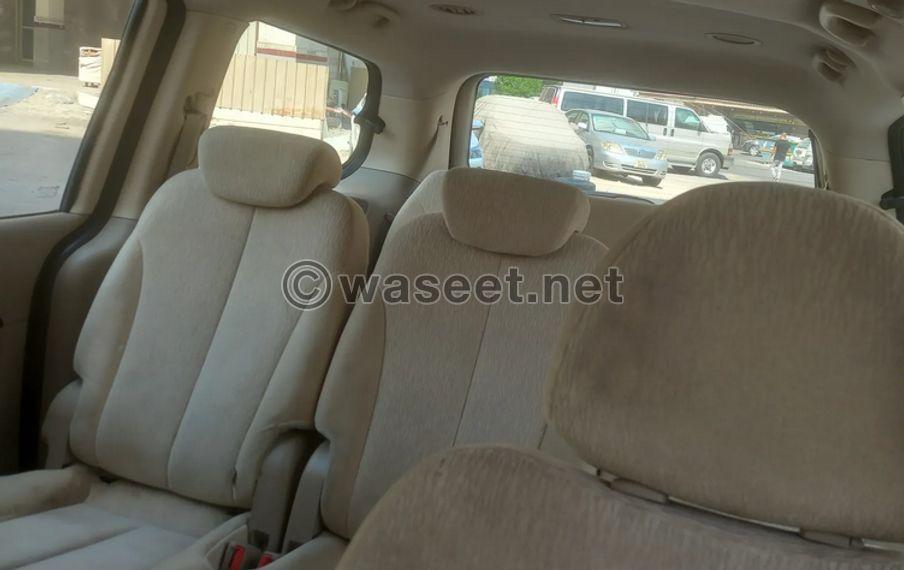 KIA Carnival 2013 4