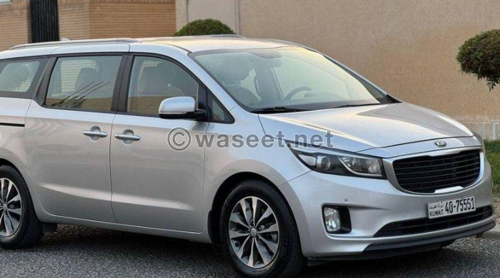  KIA Carnival 2017 4