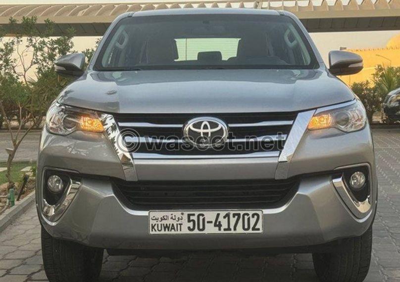 Toyota Fortuner SR5 2017 0