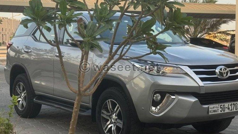 Toyota Fortuner SR5 2017 1