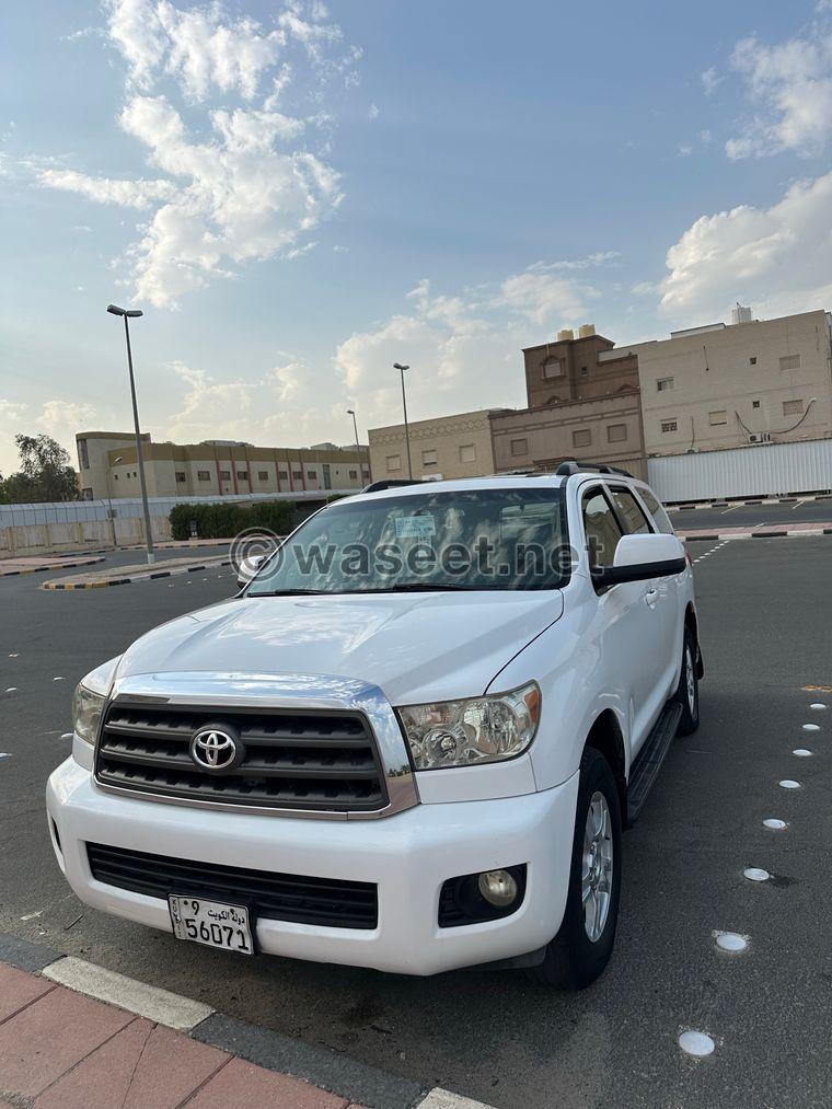 Toyota Sequoia 2011 0