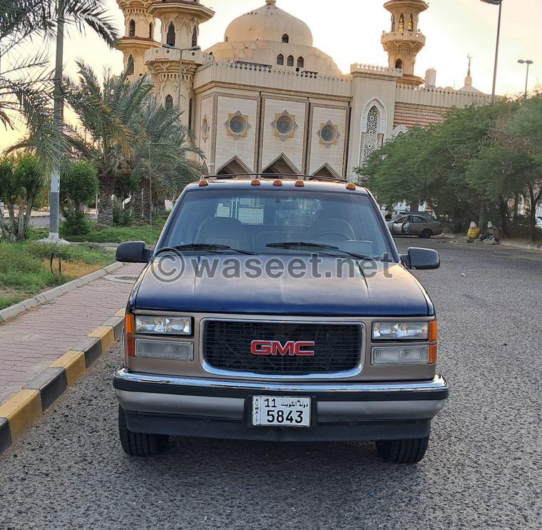 GMC Suburban SLE model 1994  0