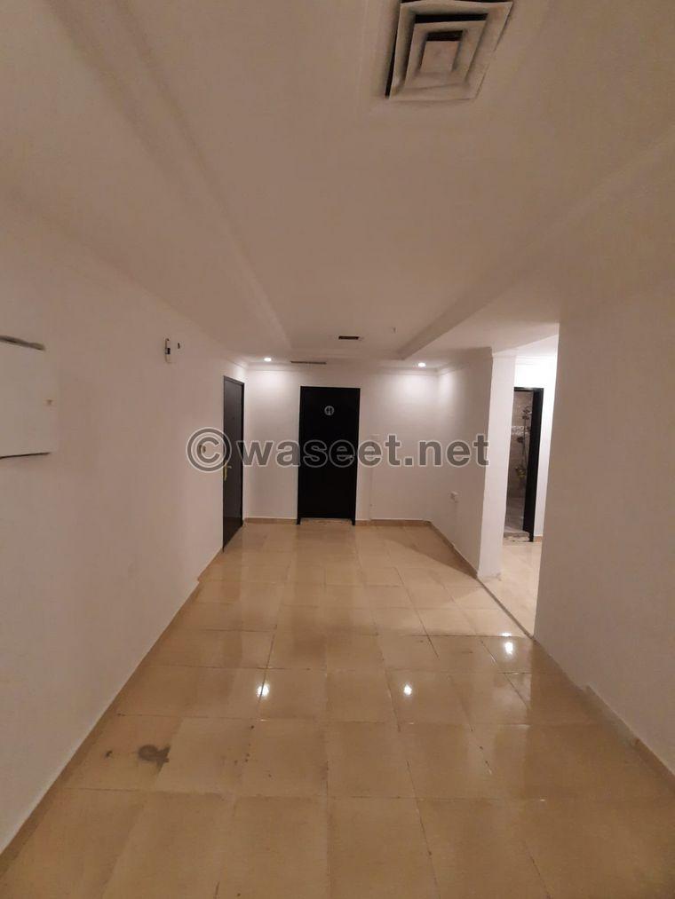 Rent a full floor in Andalusia Q6 1