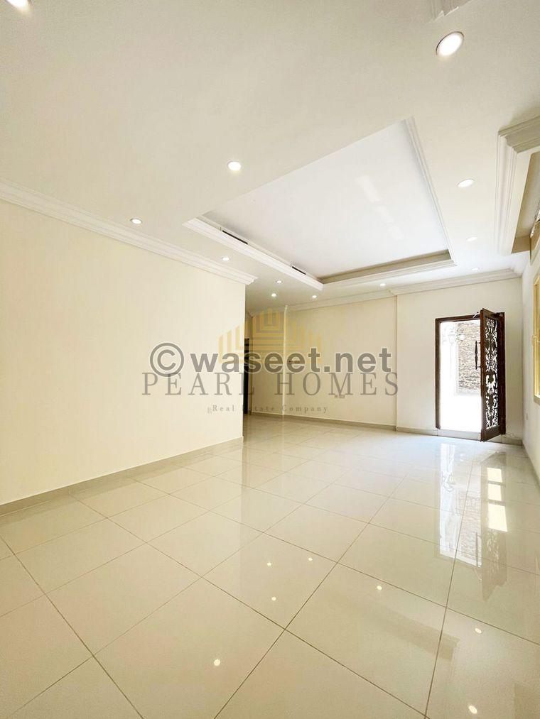 Large floor for rent in Daiya  4