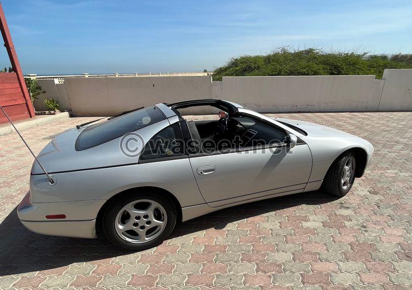 For sale  a 1990 Nissan Z  4