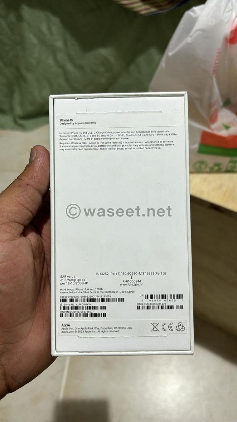 iPhone 15 normal white 3