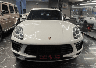 Porsche Macan model 2018 for sale