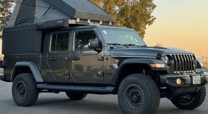 For sale Jeep Gladiator Sport model 2021,