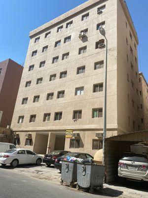 Commercial building for sale in Mangaf
