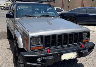 Jeep Cherokee model 2000 for sale