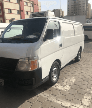 Nissan bus 2011 for sale