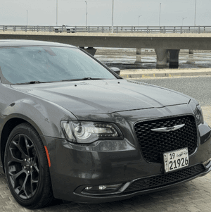 Chrysler 300 8 cylinder 2020 for sale 