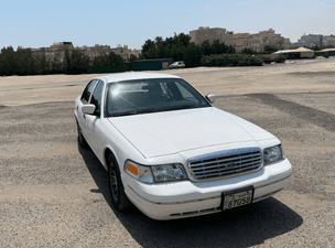  Ford Crown Victoria 2002 