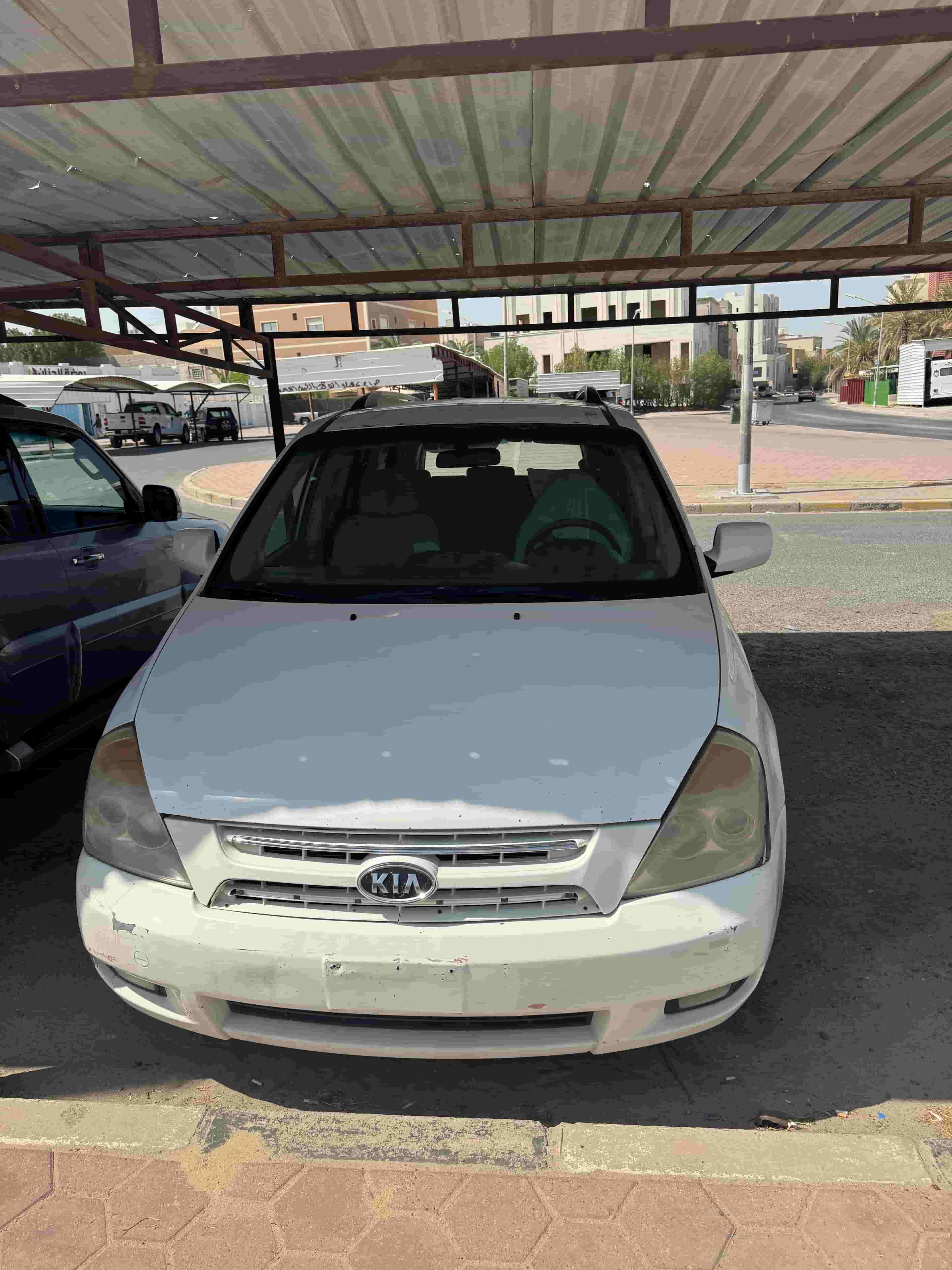 سيارة للبيع كيا كرنفال 2010 سيارة للبيع كيا كرنفال 2010