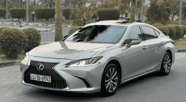 للبيع لكزس ES250 موديل 2019 للبيع لكزس ES250 موديل 2019
