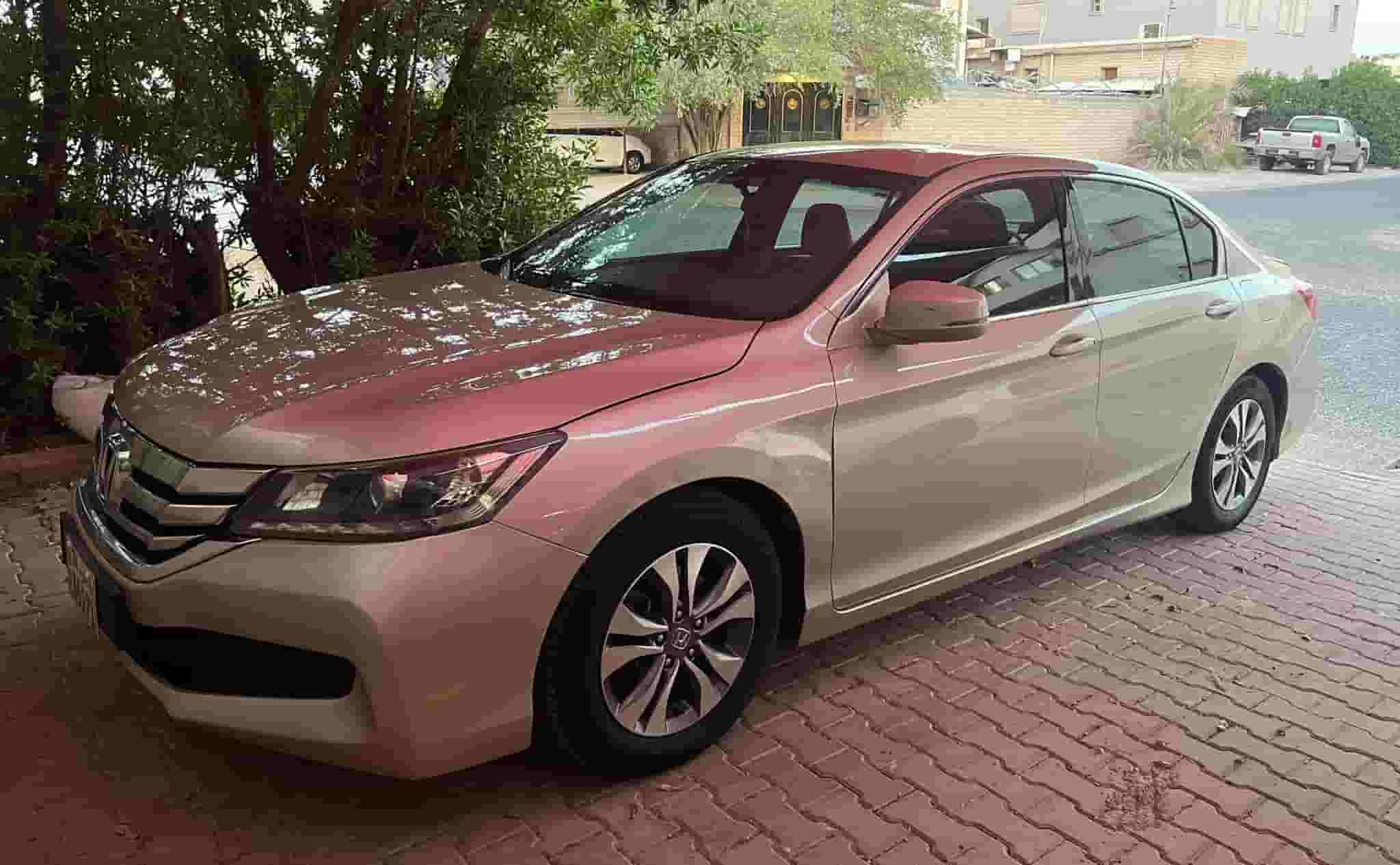 للبيع هوندا اكورد 2016 للبيع هوندا اكورد 2016