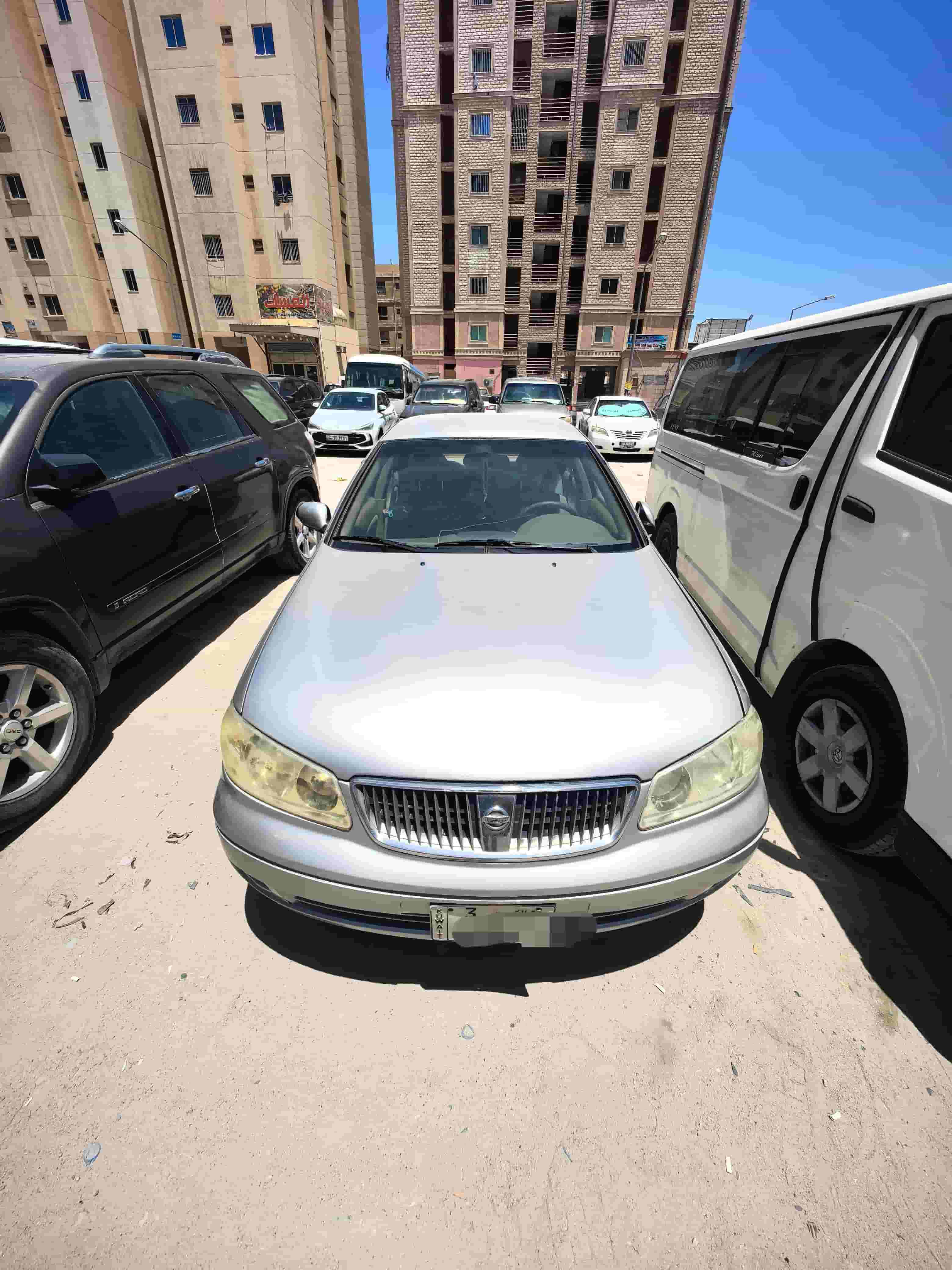 نيسان صني 2004 نيسان صني 2004