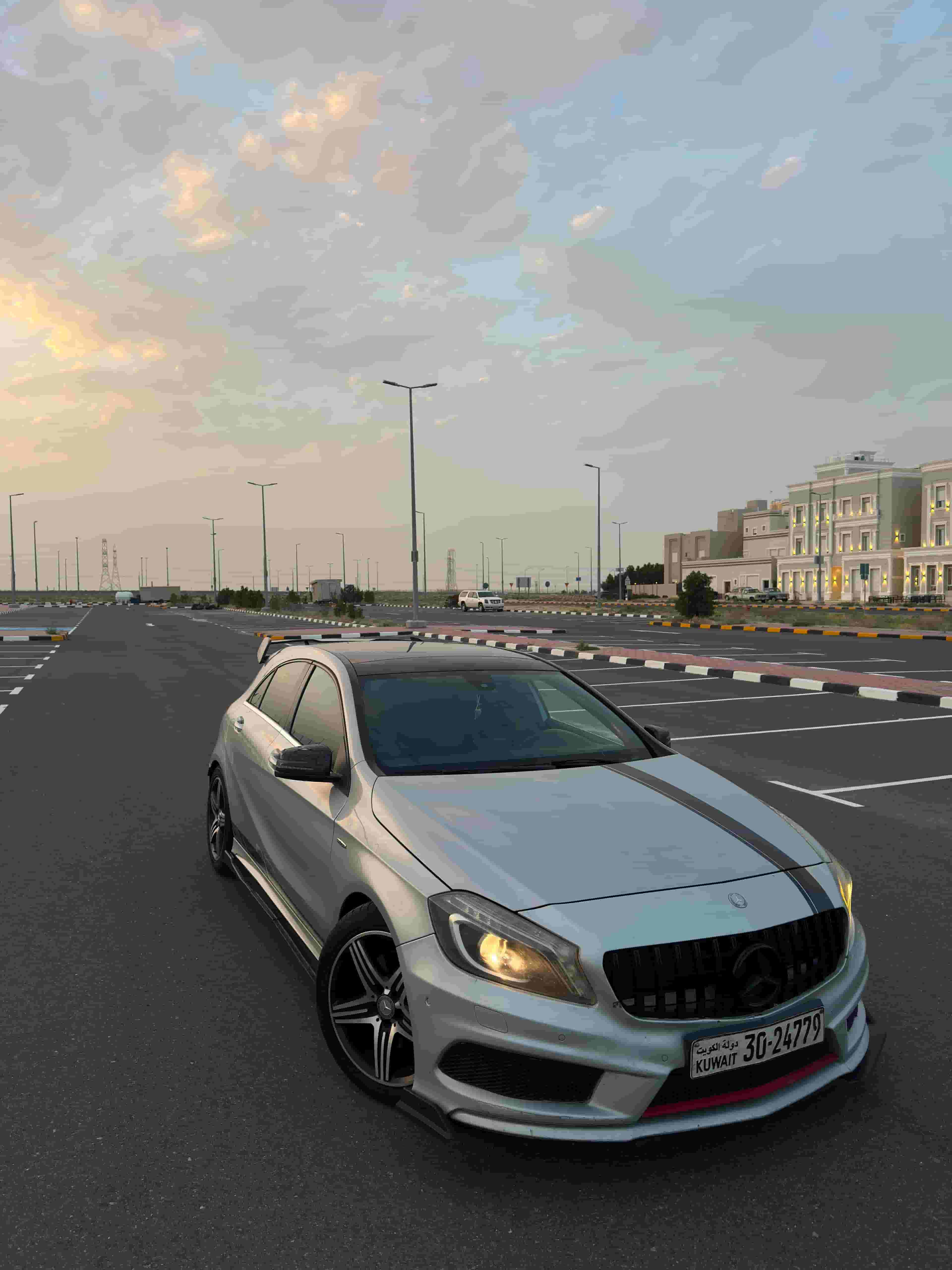 للبيع مرسيدس A250 موديل 2013 للبيع مرسيدس A250 موديل 2013
