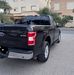 For sale, the F150 model 2018 pickup