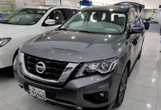 Nissan Pathfinder SL model 2019